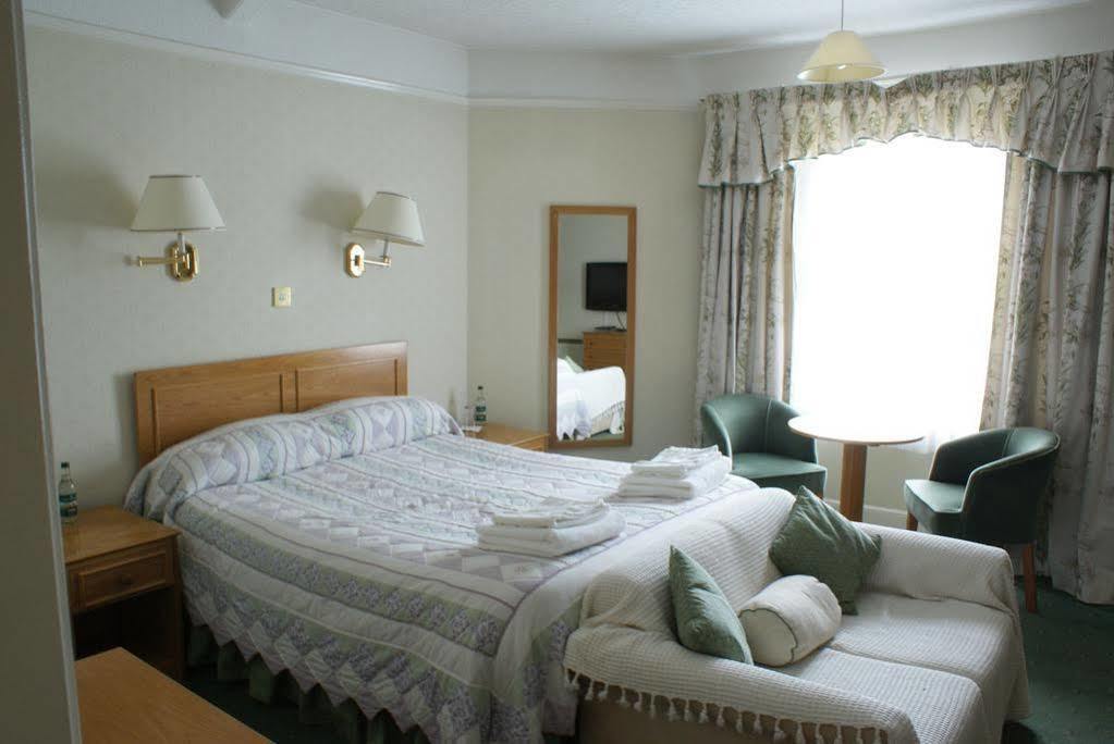 Westberry Hotel Бодмин Экстерьер фото